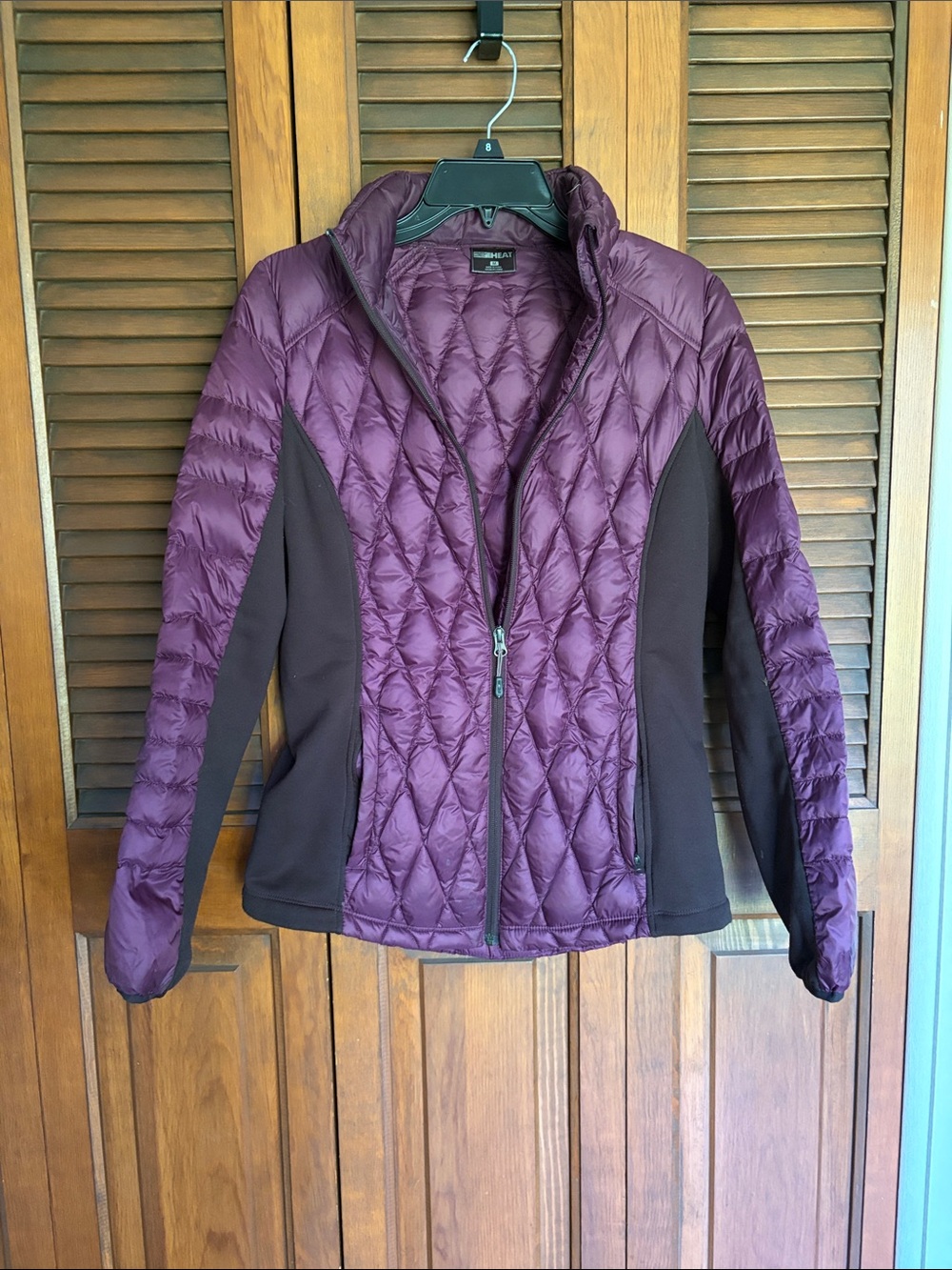 32 Degrees Quilted Puffer Jacket in Plum with Dark Side Panels